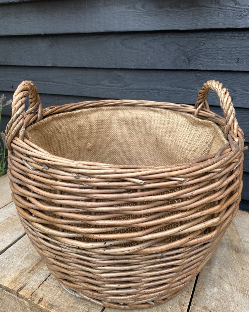 Vintage - Hessian-lined round baskets with handles